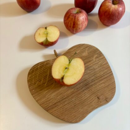 Apfel-Schneidebrett